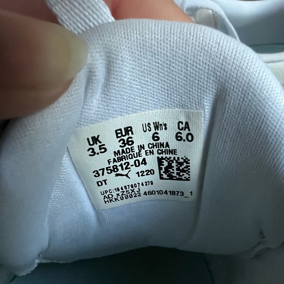 Puma casual platform sneakers, white w/ pink, sz 6, EUC! - Picture 2 of 5